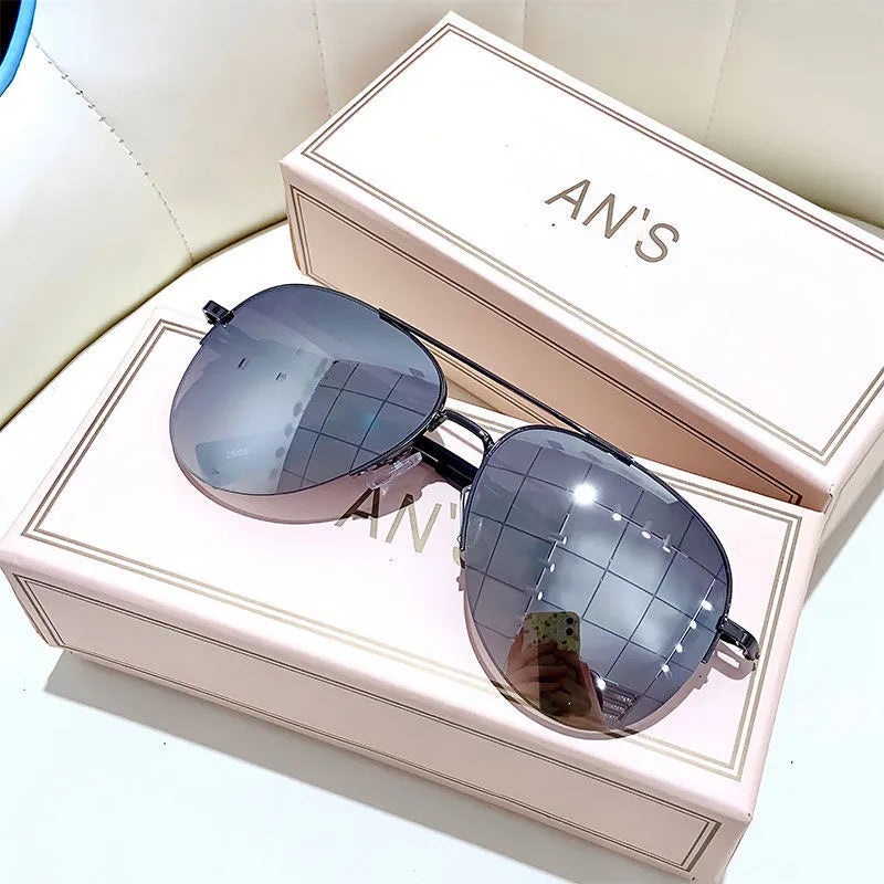 Metal frame aviator driving sunglasses with UV protection lenses in multiple colour options