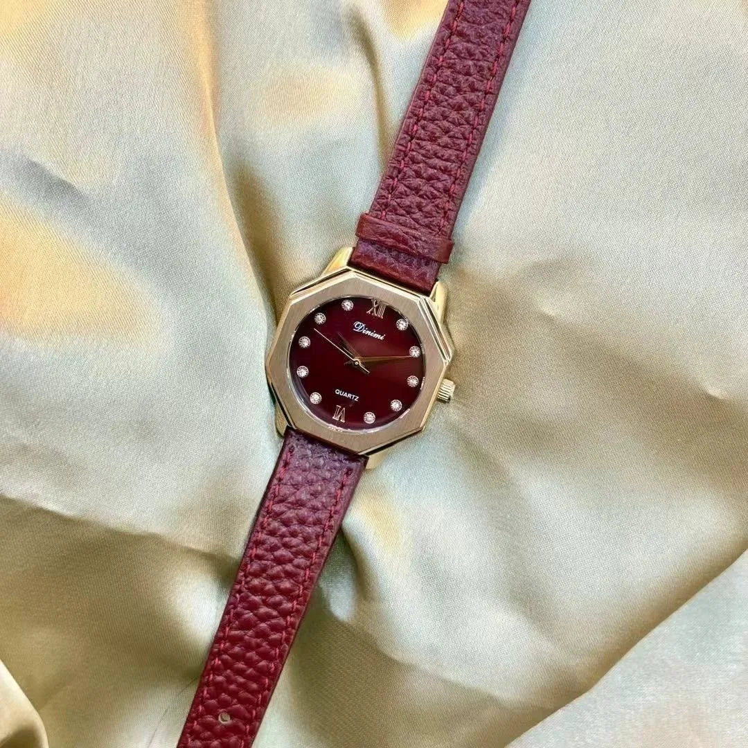Alloy Chinese-style red women's watch with multiple design patterns and 8mm thickness
