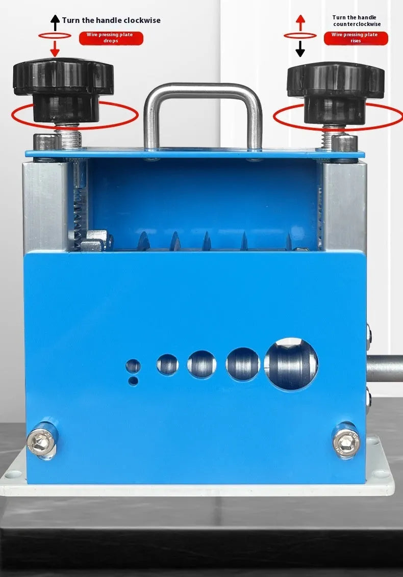 SD-017 manual wire stripping machine for cables 0.5mm to 17mm diameter.