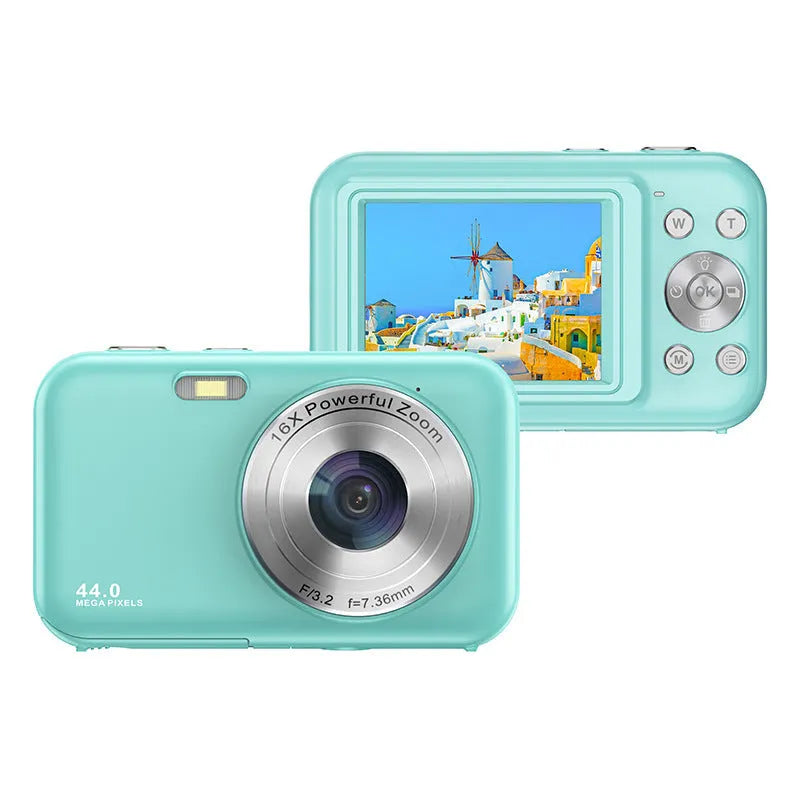 Children's digital camera with 2.4 inch screen in multiple colour options