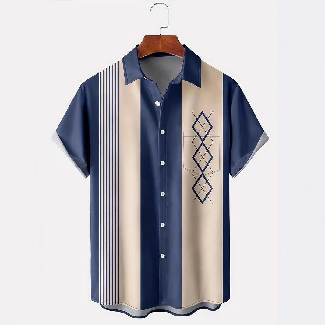 Men's loose fit plaid short sleeve shirt with lapel in contrast colours, available in multiple sizes.