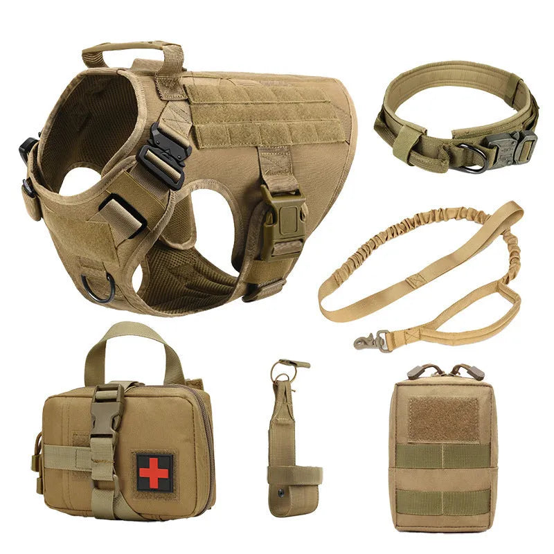 Tactical dog training vest set in polyester with camouflage colours and training accessories