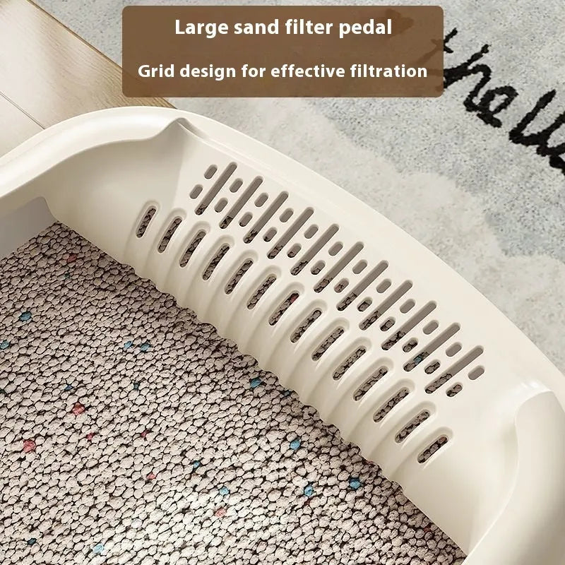 Oversized semi-enclosed cat litter box in cream white, PP material, anti-splash design, extra large size