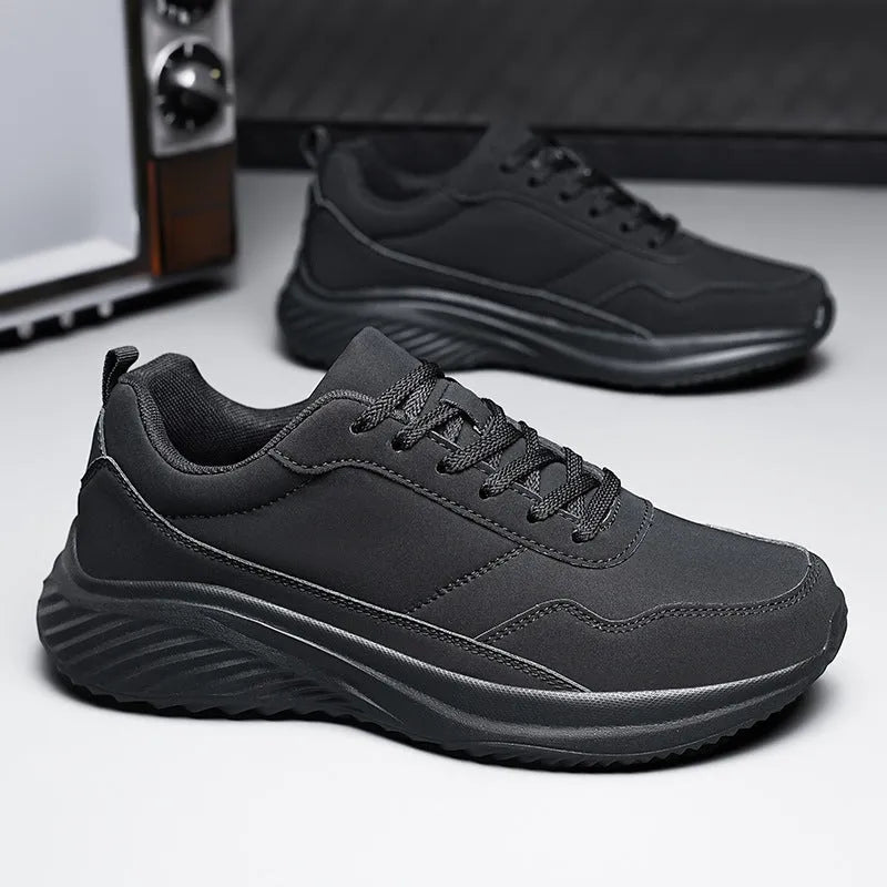 Men's casual running shoes black with mesh lining and EVA sole lace-up design