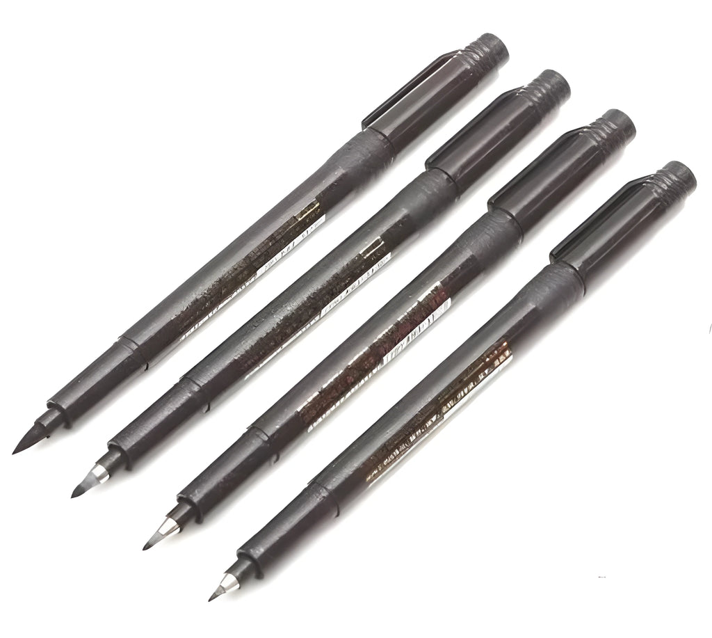 Set of 4 calligraphy felt tip pens with ink refills for Japanese brush style writing