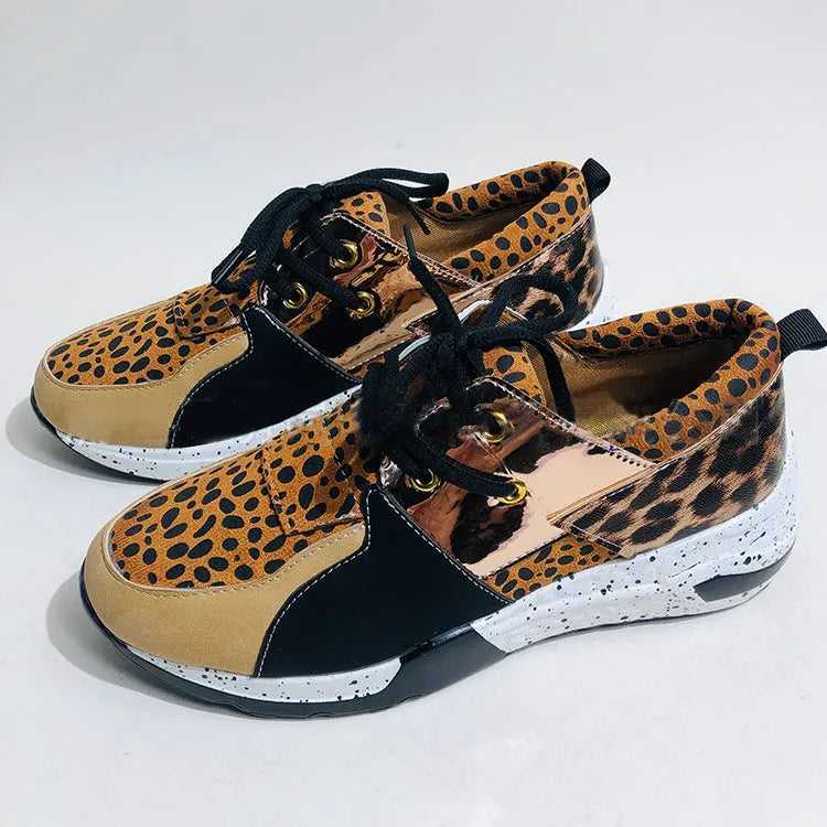 Women's casual wedge sneakers in leopard print with suede upper and 3-5cm heel