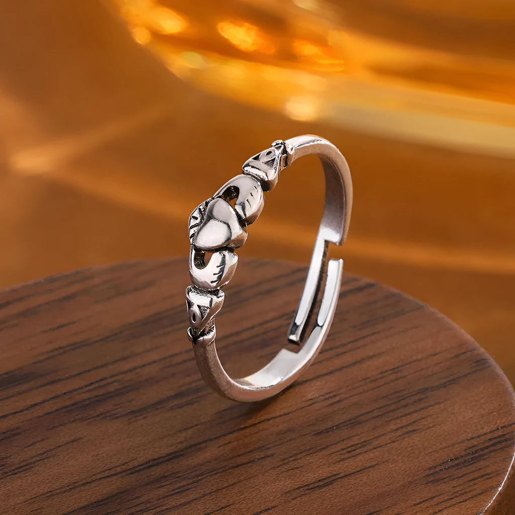 Love personalized small fresh open ring for women, retro silver heart shape on a copper base, adjustable band