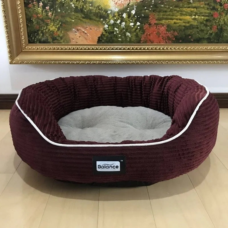 Iron wire pet kennel with plush insole in grey colour with grey plush insole