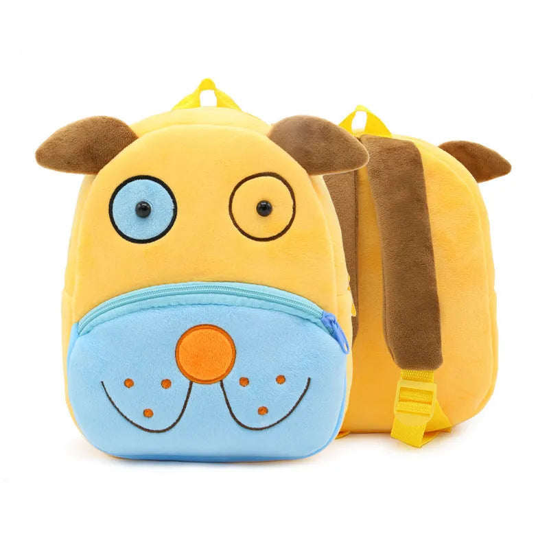 Plush animal backpack for children with zipper closure measuring 26x24x10cm