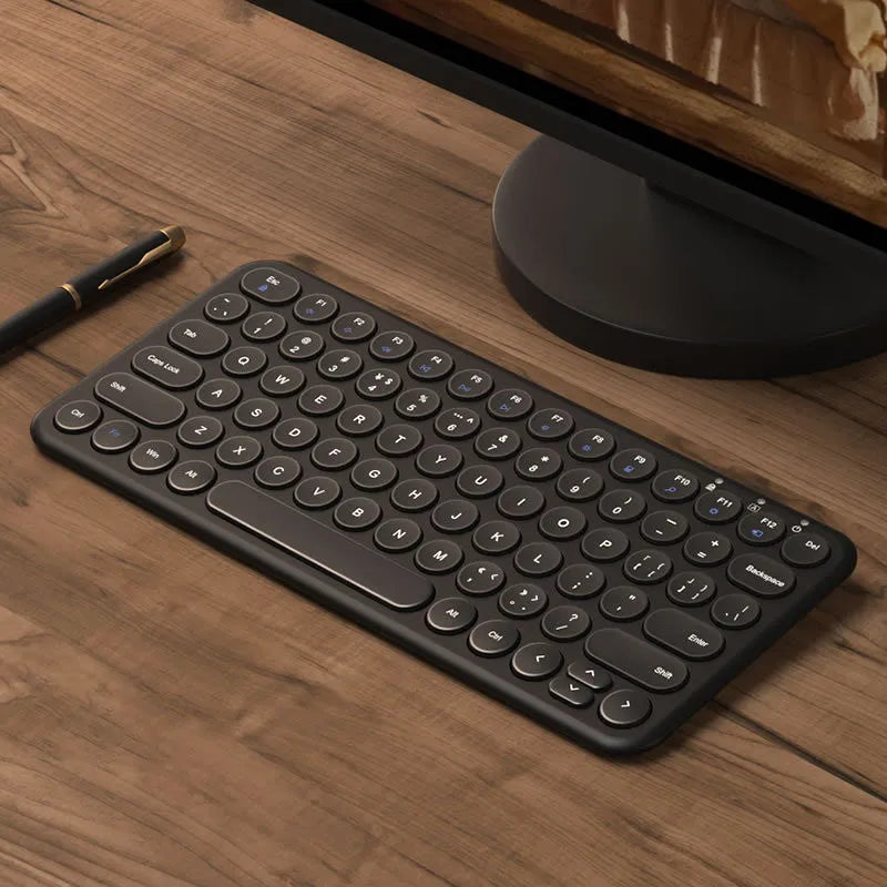Ultra-thin wireless keyboard and mouse set with USB receiver in white colour option