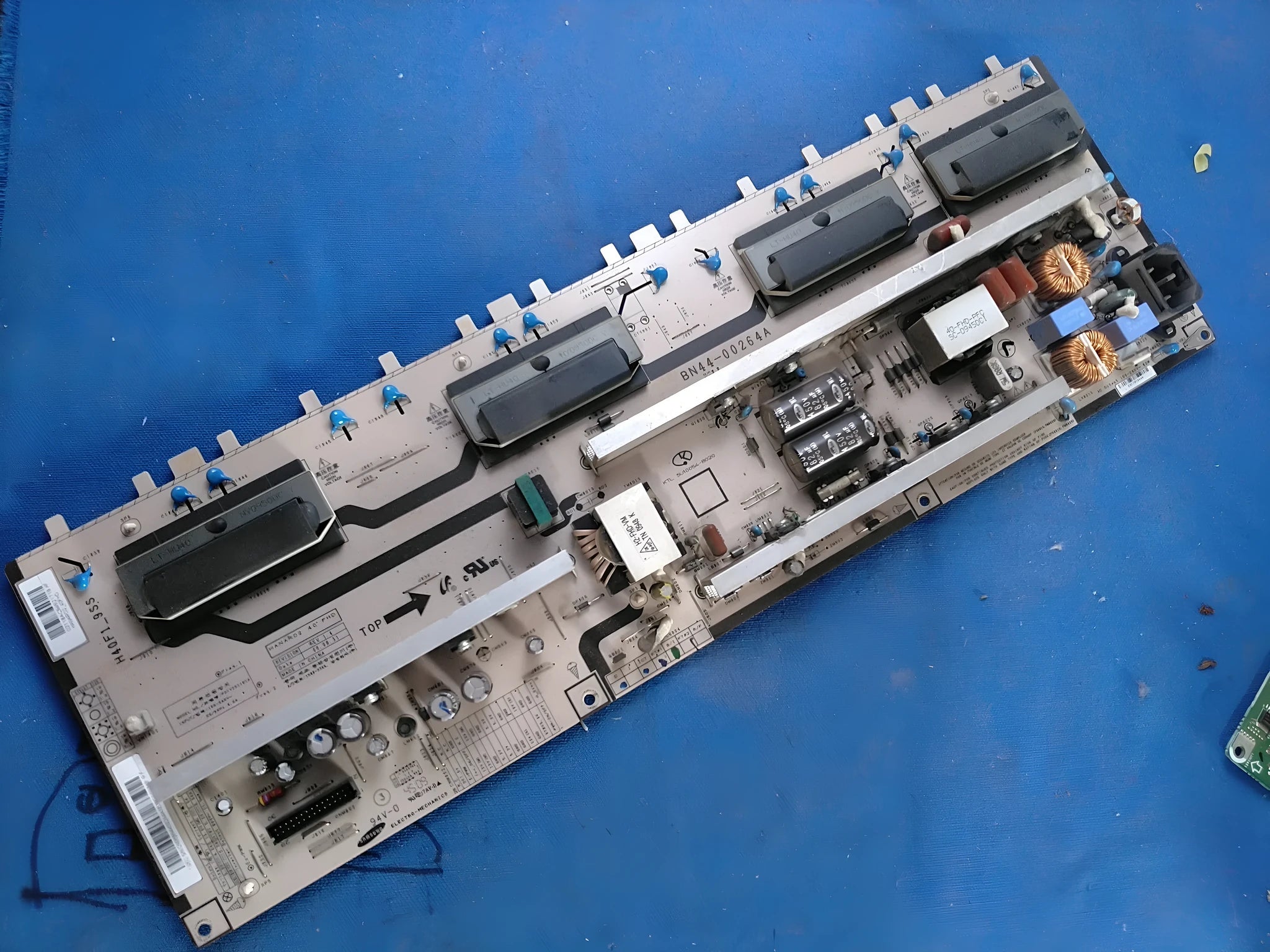 Samsung LA40B530P7R LA40B550K1F original power board H40F1-9SS BN44-00264A disassembled