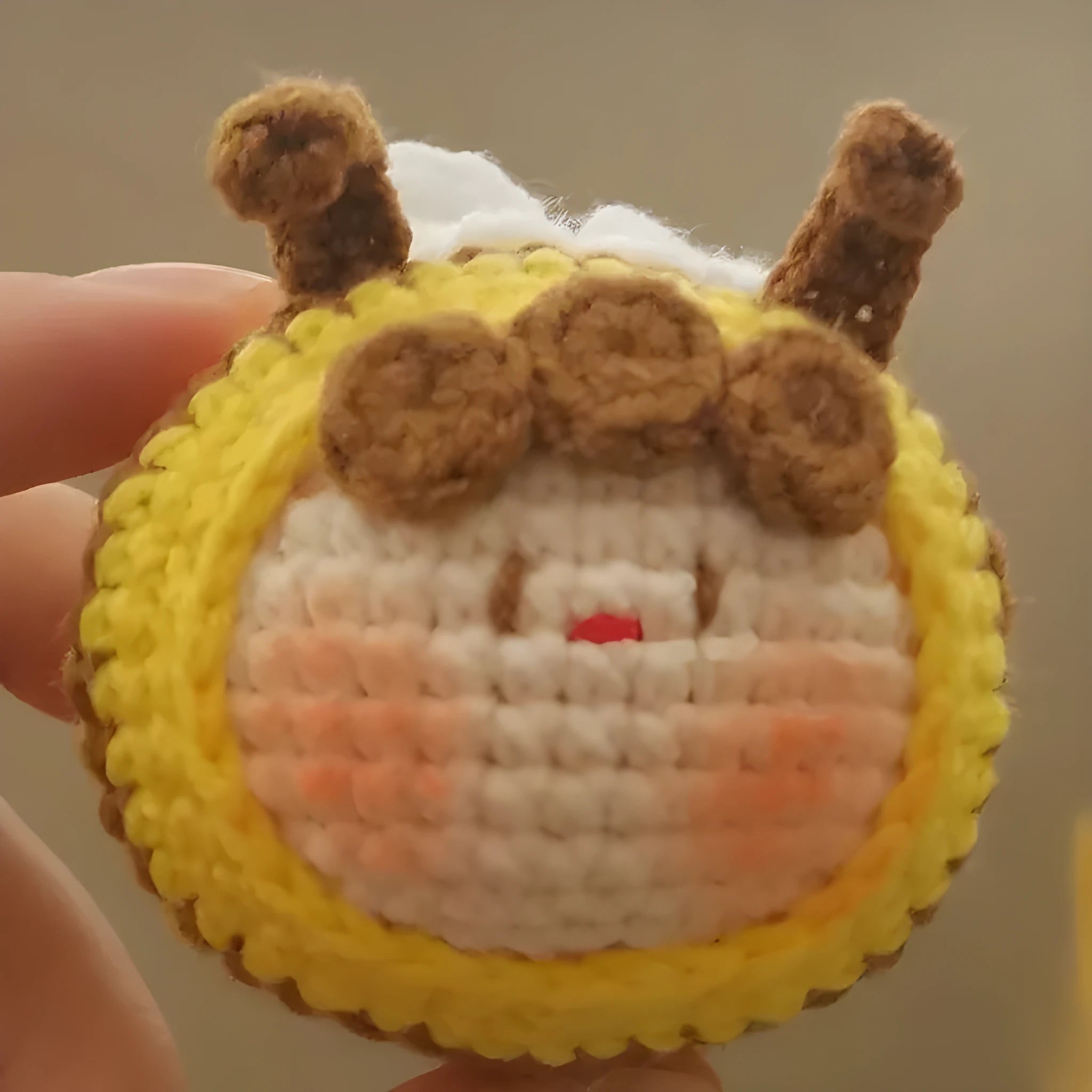 Handmade crocheted bee colony plush pendant for woolen dolls, two styles