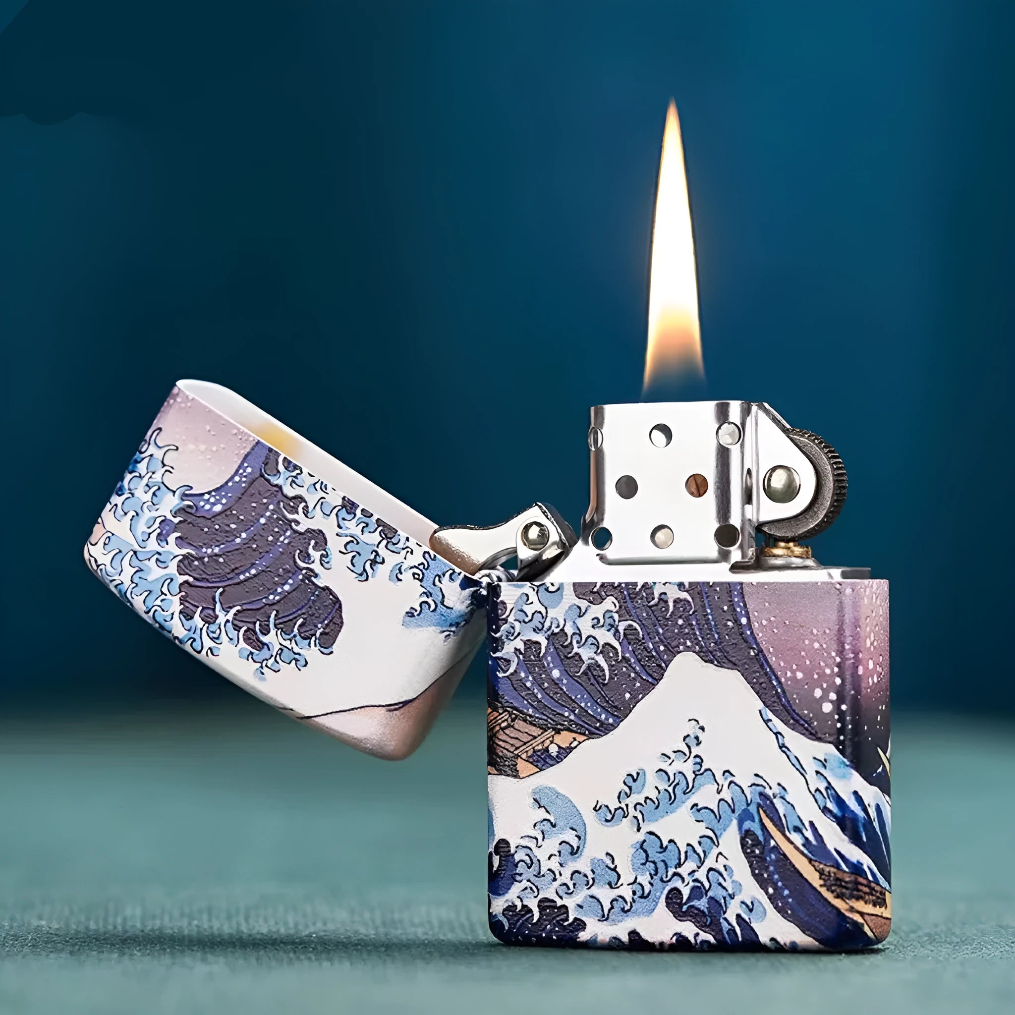 Colored lacquer Kanagawa surf windproof lighter with steel inner liner and copper housing, 58x39x13mm