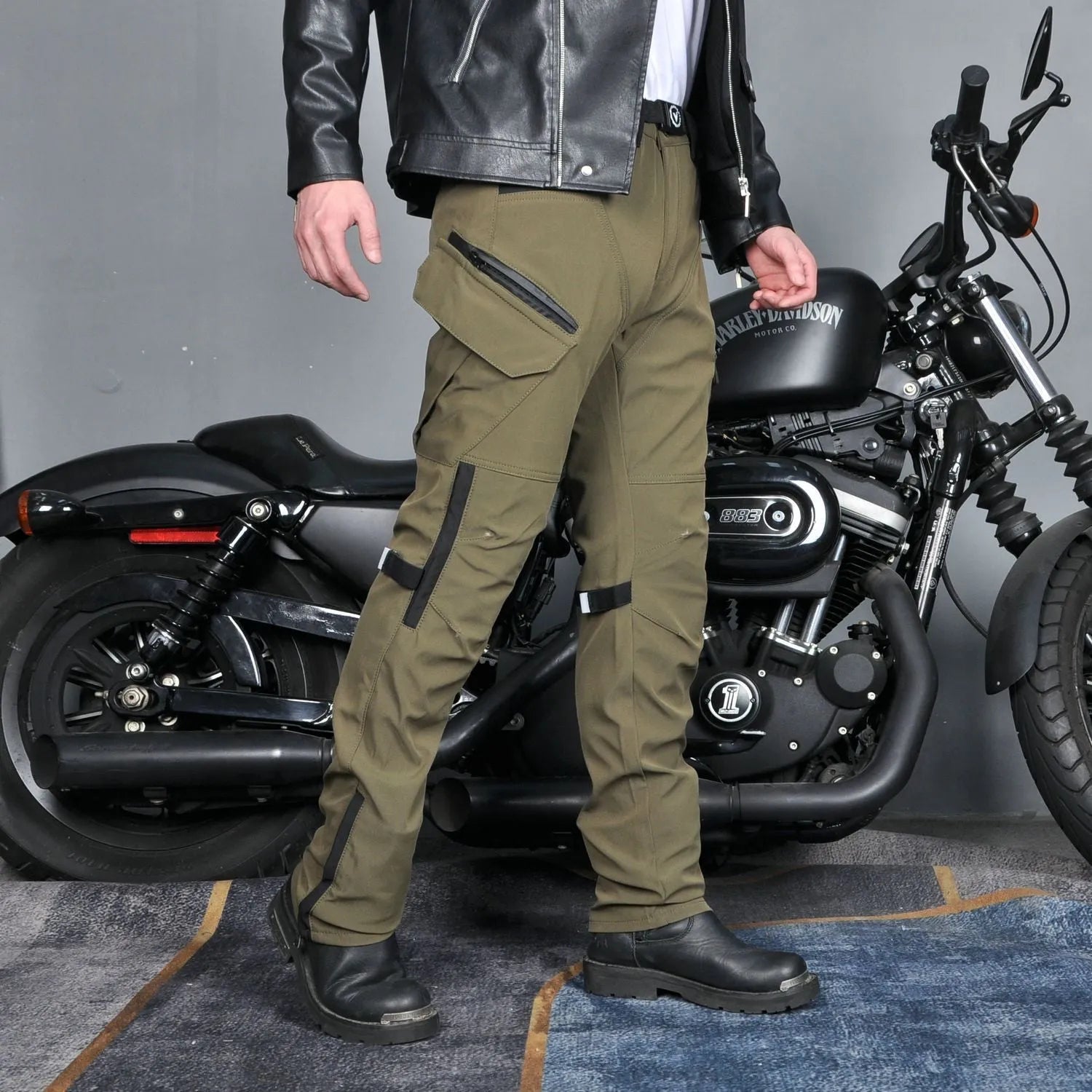 Men's waterproof motorcycle cycling trousers in black or green with belt and protective gear