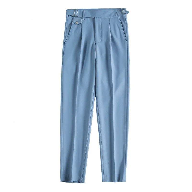 Straight-leg casual trousers in khaki colour on a neutral background, showing the classic fit.