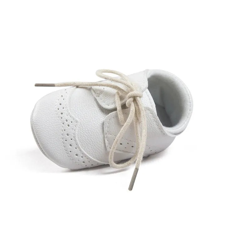 Vintage style baby shoes with soft soles for 0-12 month old babies learning to walk