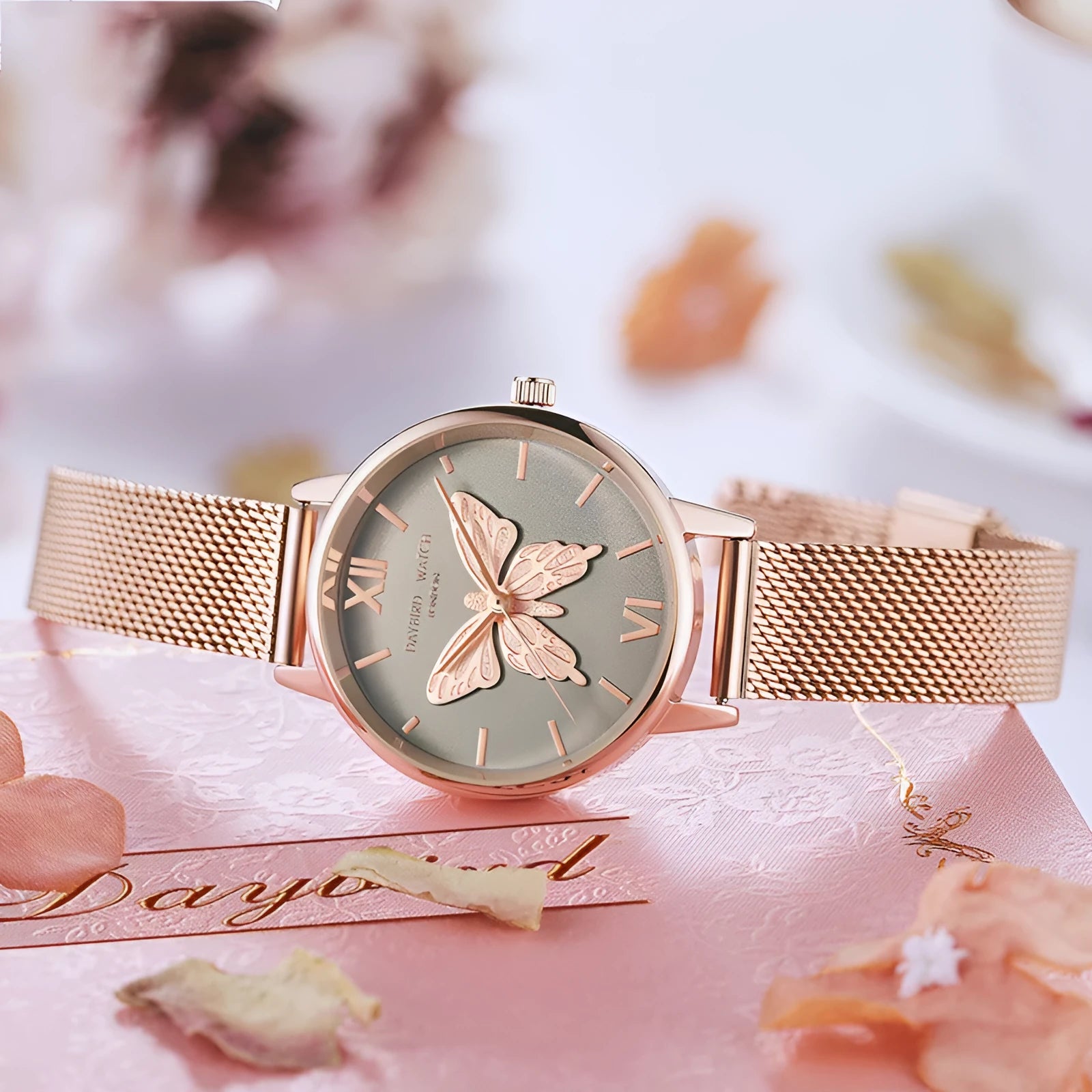 Women's quartz wrist watch with bee and butterfly decoration, small three-hand display, 10m water resistant, style option A