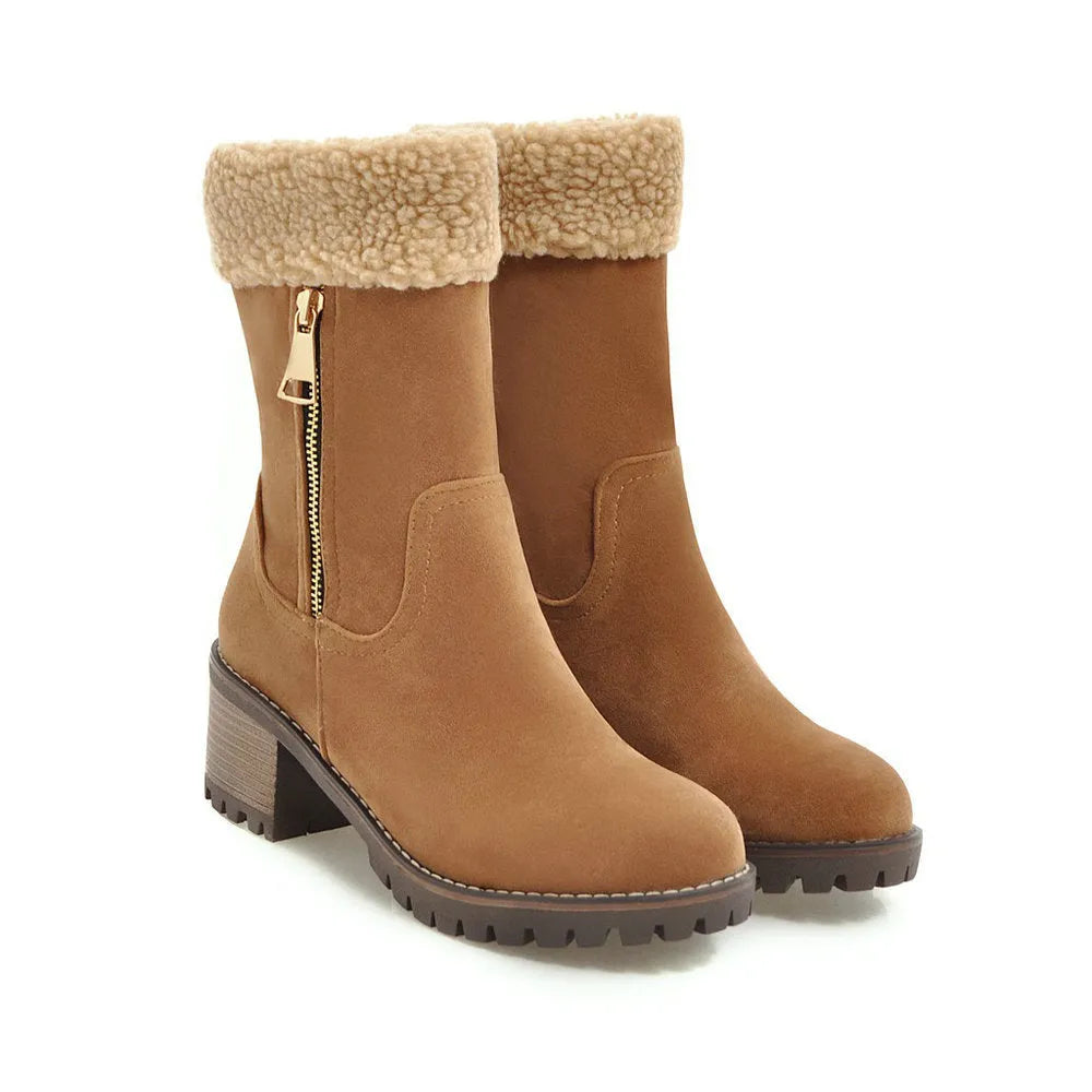 Men's snow boots with rubber soles and plush lining in black, grey, green, or orange colours