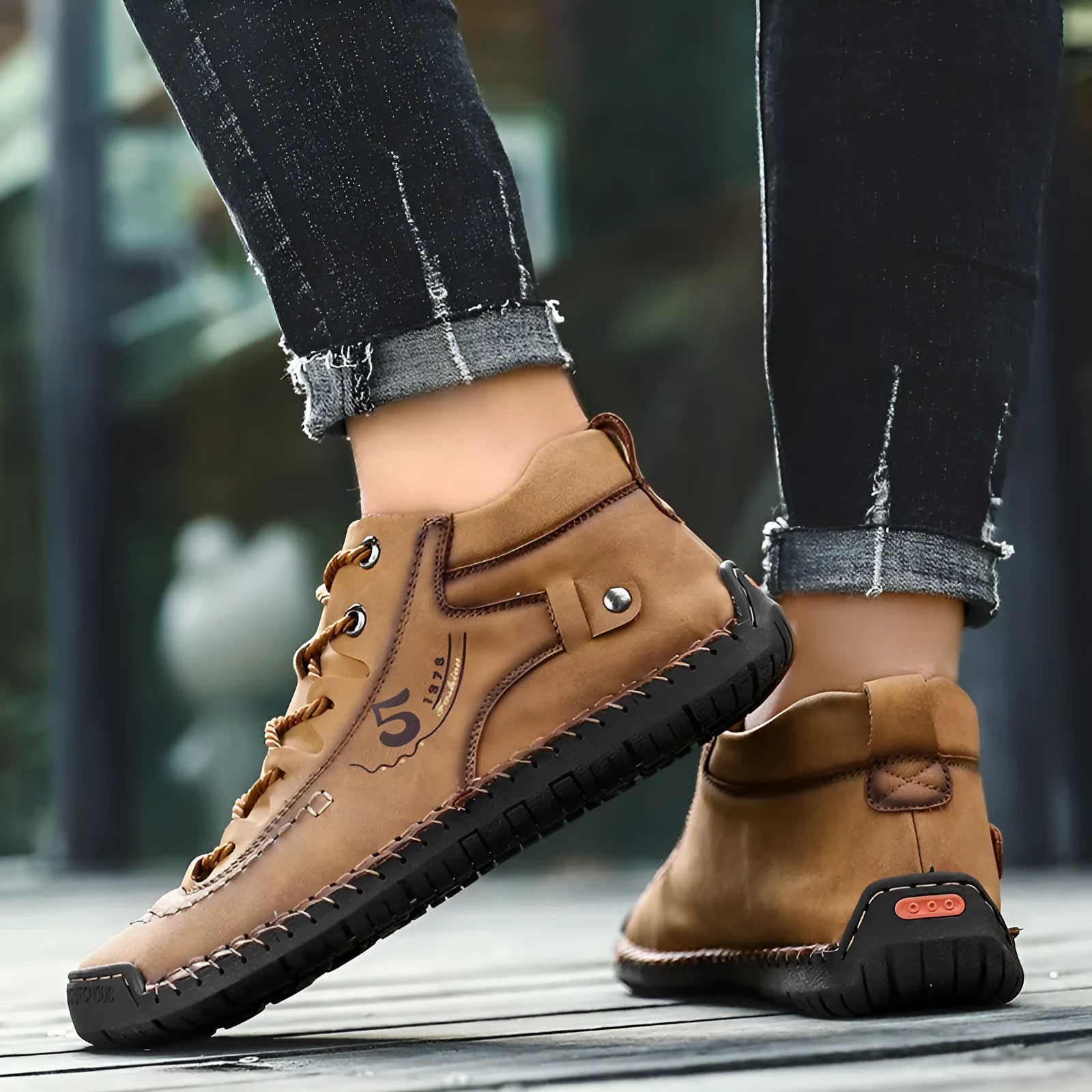 Casual hand-stitched cowhide leather Martin boots for men low-top tooling shoes in black, gold, khaki or green