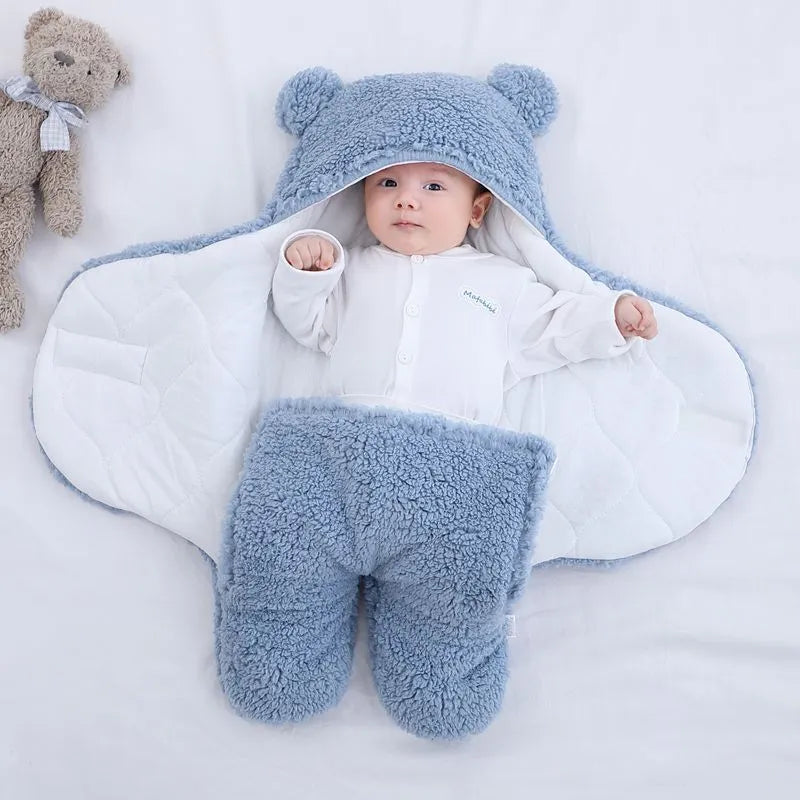Thickened anti-shock out baby quilt in khaki with lamb velvet outer, 100% cotton inner, 45x78cm size for newborn sleeping bag use