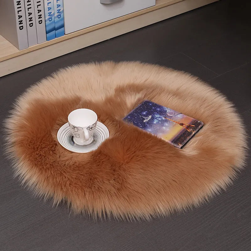 Round plush carpet floor mat in light grey, machine-woven, 50cm diameter suitable for living room