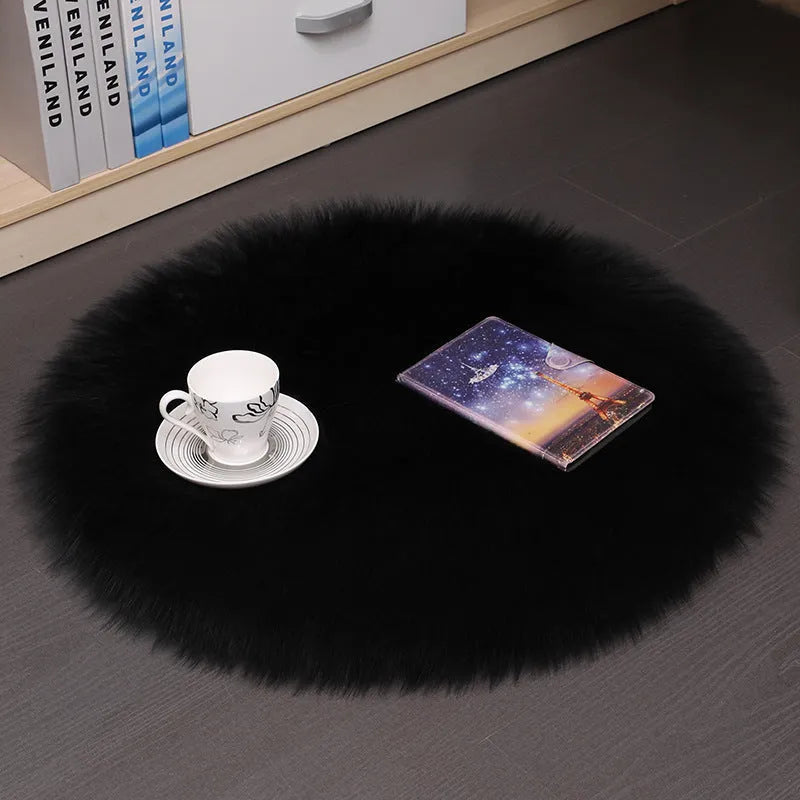 Round plush carpet floor mat in light grey, machine-woven, 50cm diameter suitable for living room
