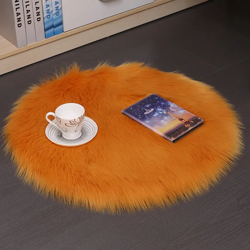 Round plush carpet floor mat in light grey, machine-woven, 50cm diameter suitable for living room