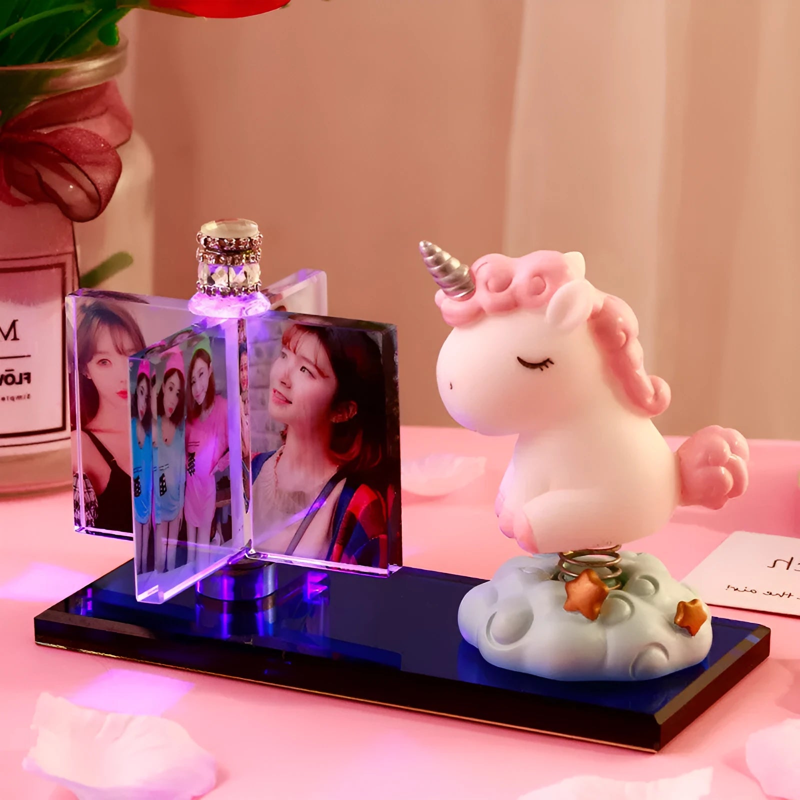 Handmade custom photo crystal car perfume decoration luminous colour-changing scented air vent accessory in girly heart style