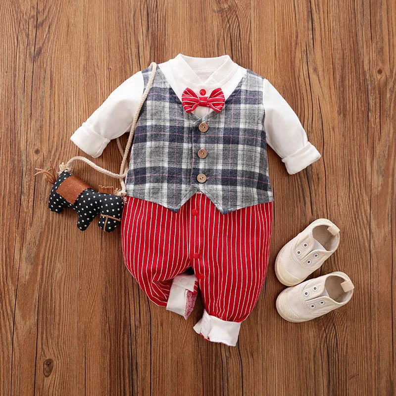Baby boy in a long-sleeved cotton gentleman-style romper jumpsuit for spring and autumn.