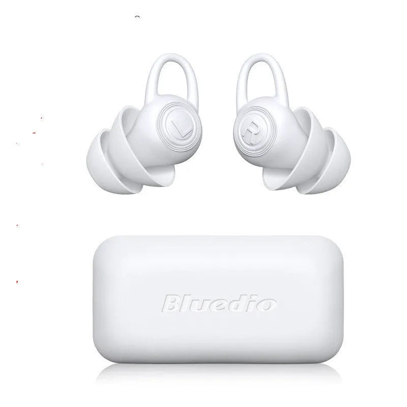 White silicone ear plugs for noise reduction with independent packing