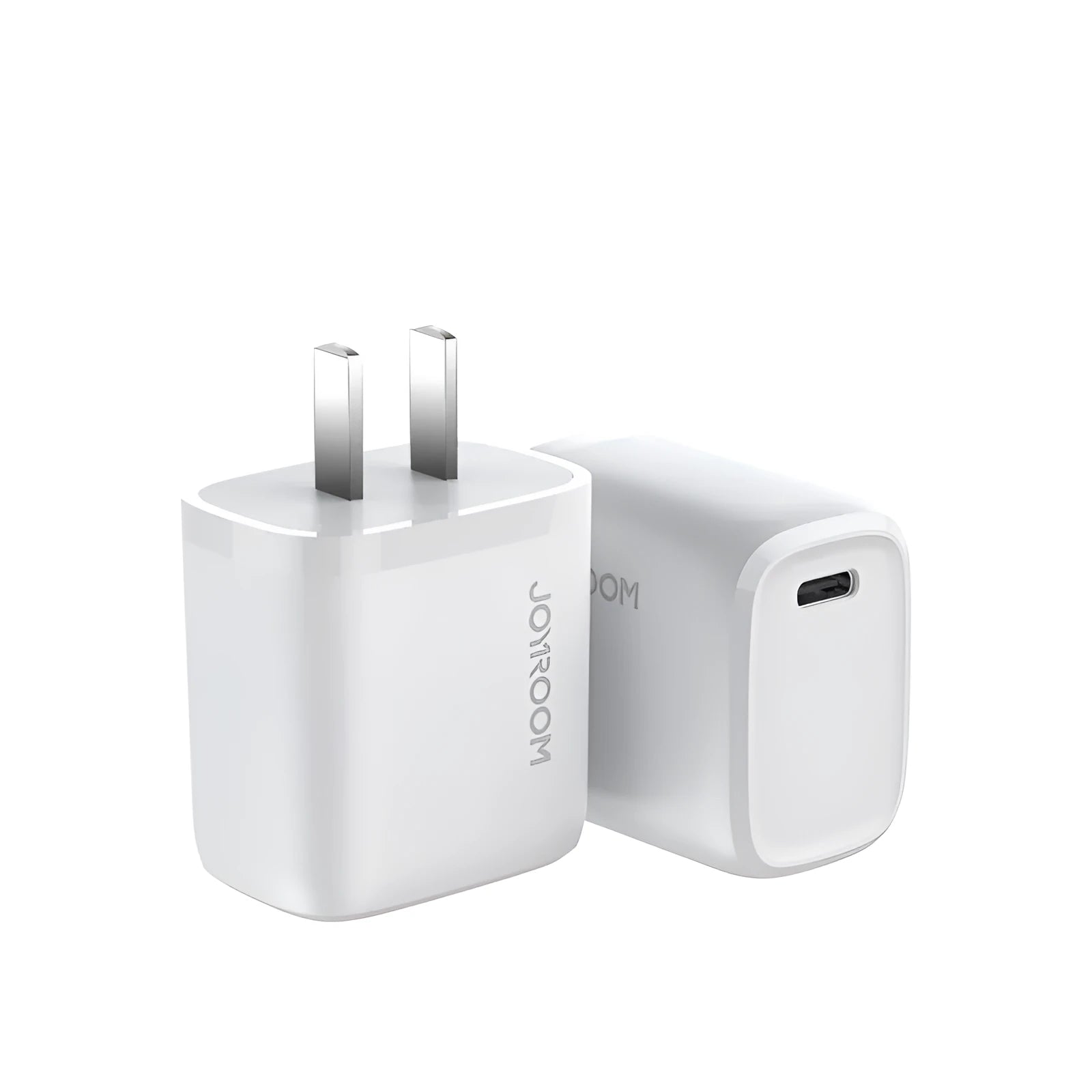 USB-C travel charger with international plug options for EU UK US sockets