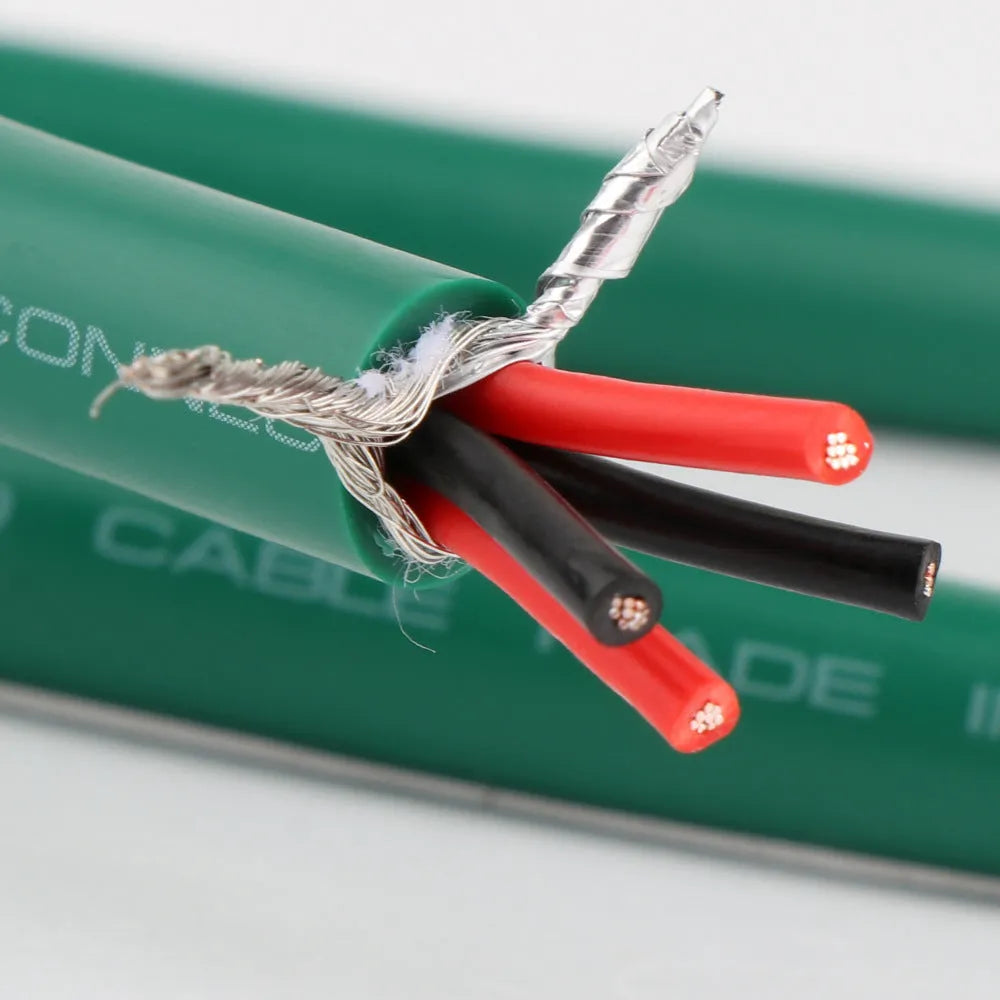 Silver-plated Budweiser RCA audio interconnect cable with four-core shielded copper wire.