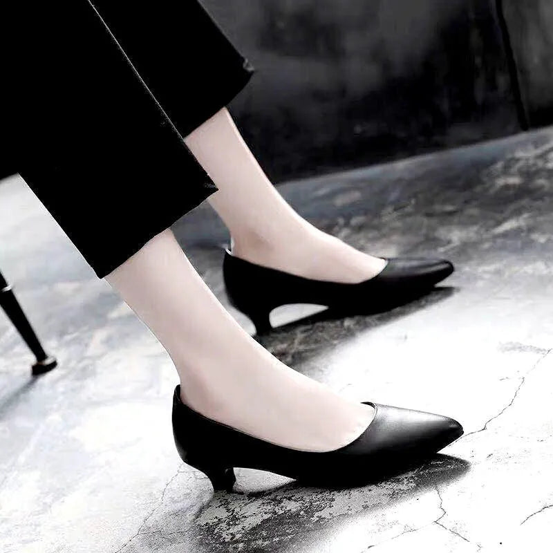 Women's silver and black PU leather stiletto wedding shoes with 7cm or 9cm heel options.
