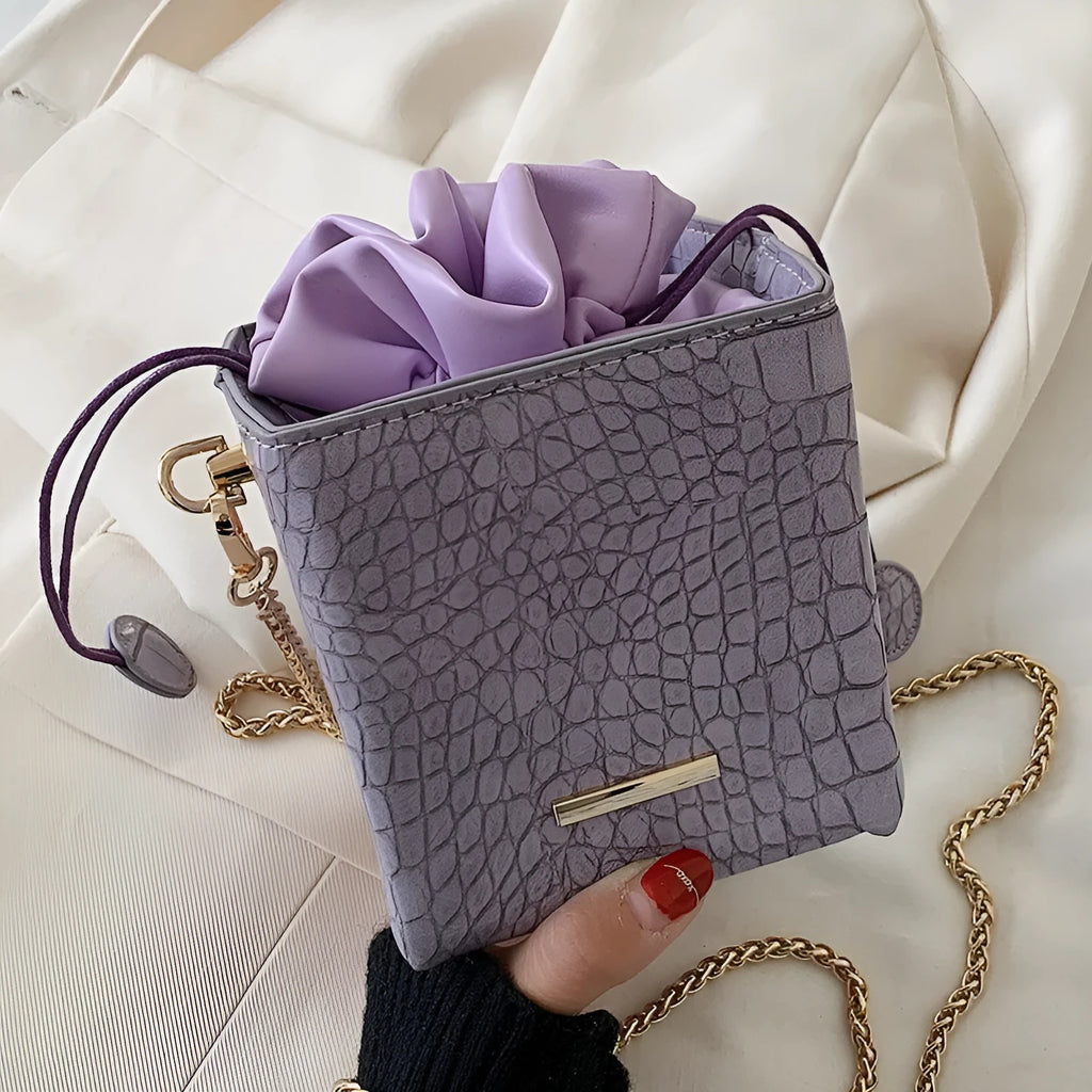 Women's Korean style chain messenger bucket bag in small size with withdrawing opening