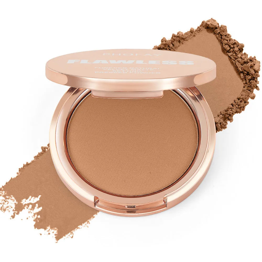 PHOFAY Matte Setting Pressed Powder compact 8g in hand with powder-puff for T-zone mattifying