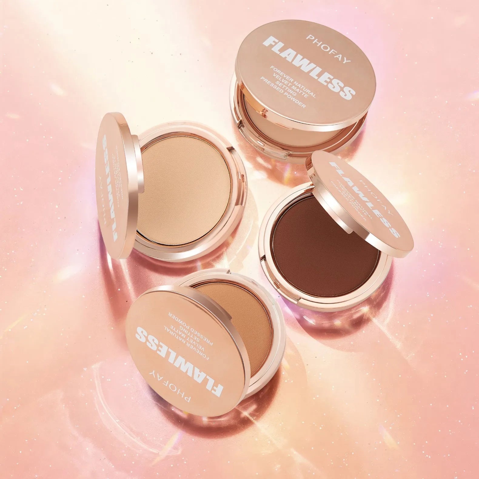 PHOFAY Matte Setting Pressed Powder compact 8g in hand with powder-puff for T-zone mattifying
