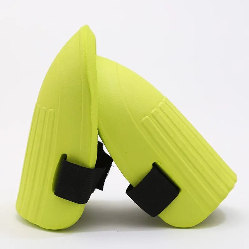 Pair of thick EVA foam knee pads in army green colour for garden work protection.