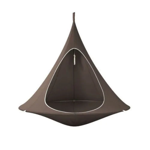 Lightweight portable flying saucer hammock in green oxford cloth with metal frame for camping and outdoor leisure