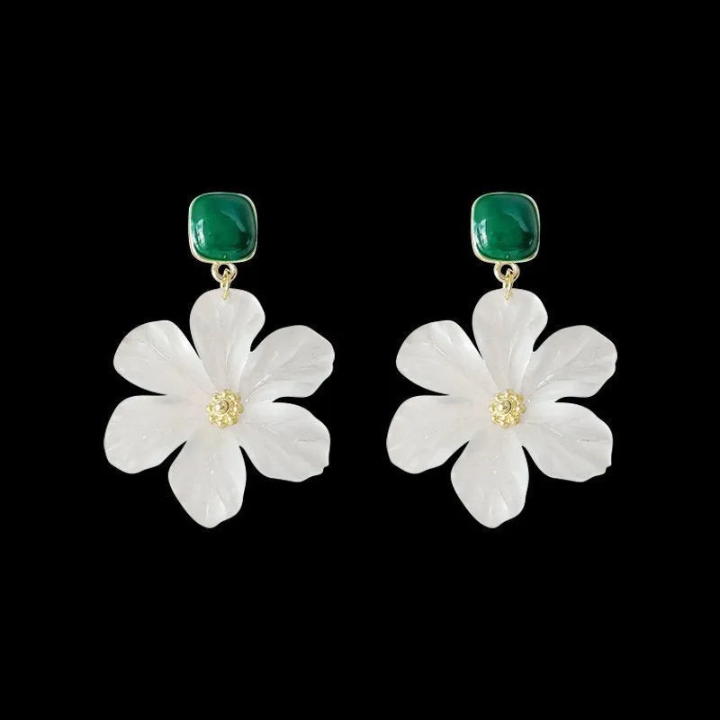 Dark green sterling silver needle flowers stud earrings with butterfly clasps