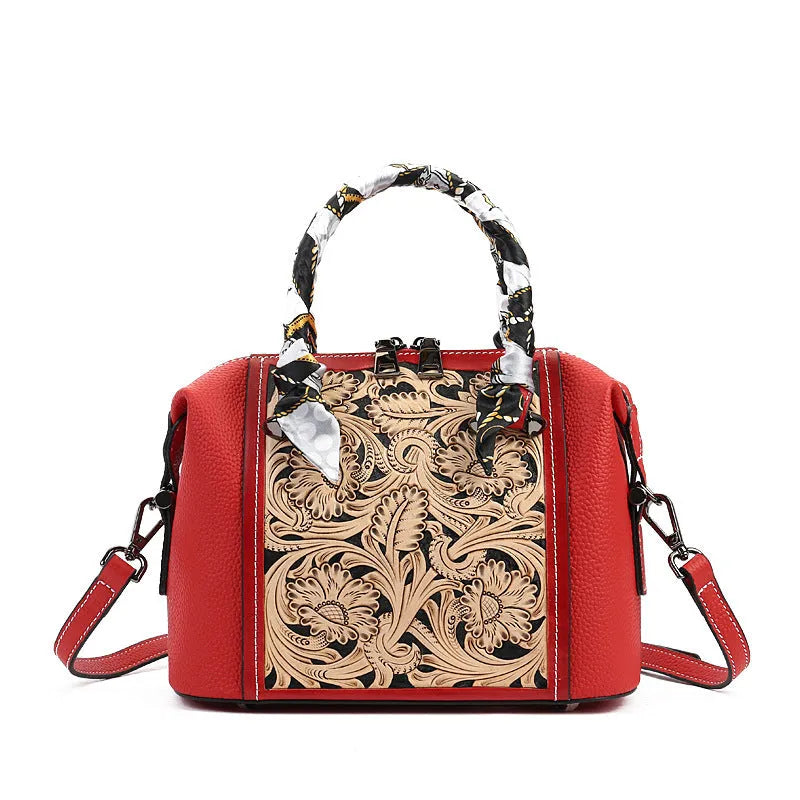 Genuine leather messenger bag in European American retro style with textured cowhide exterior and multiple internal pockets