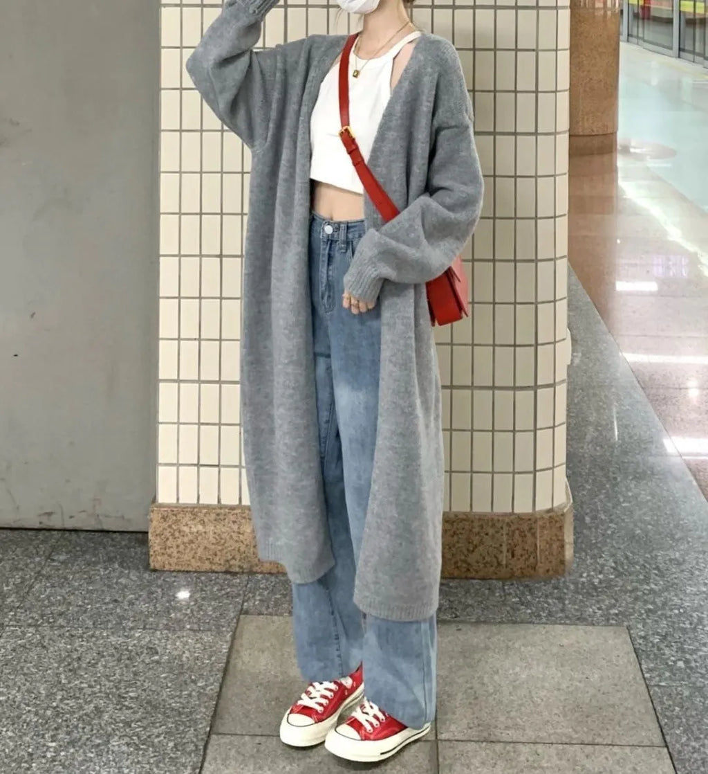 Women's loose fit chenille cardigan with 3D pattern in dark grey