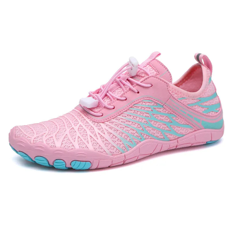 Outdoor casual lace-up sports shoes in multiple colours with a non-slip rubber sole