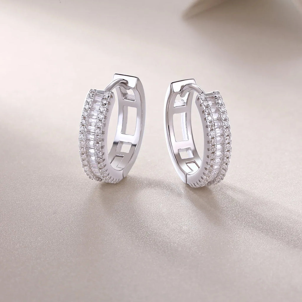 Weaving Light moissanite stud earrings in S925 silver with platinum plating, golden colour, in gift box