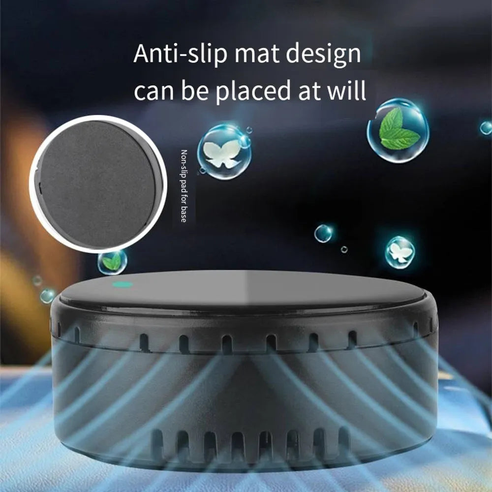 Solar-powered car mounted humidifier with ultrasonic atomiser installed on vehicle air conditioning vent
