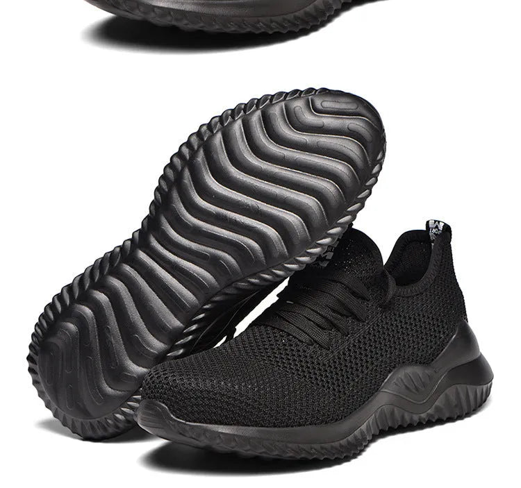 Steel toe cap safety work shoes in black with shock-damage protection features