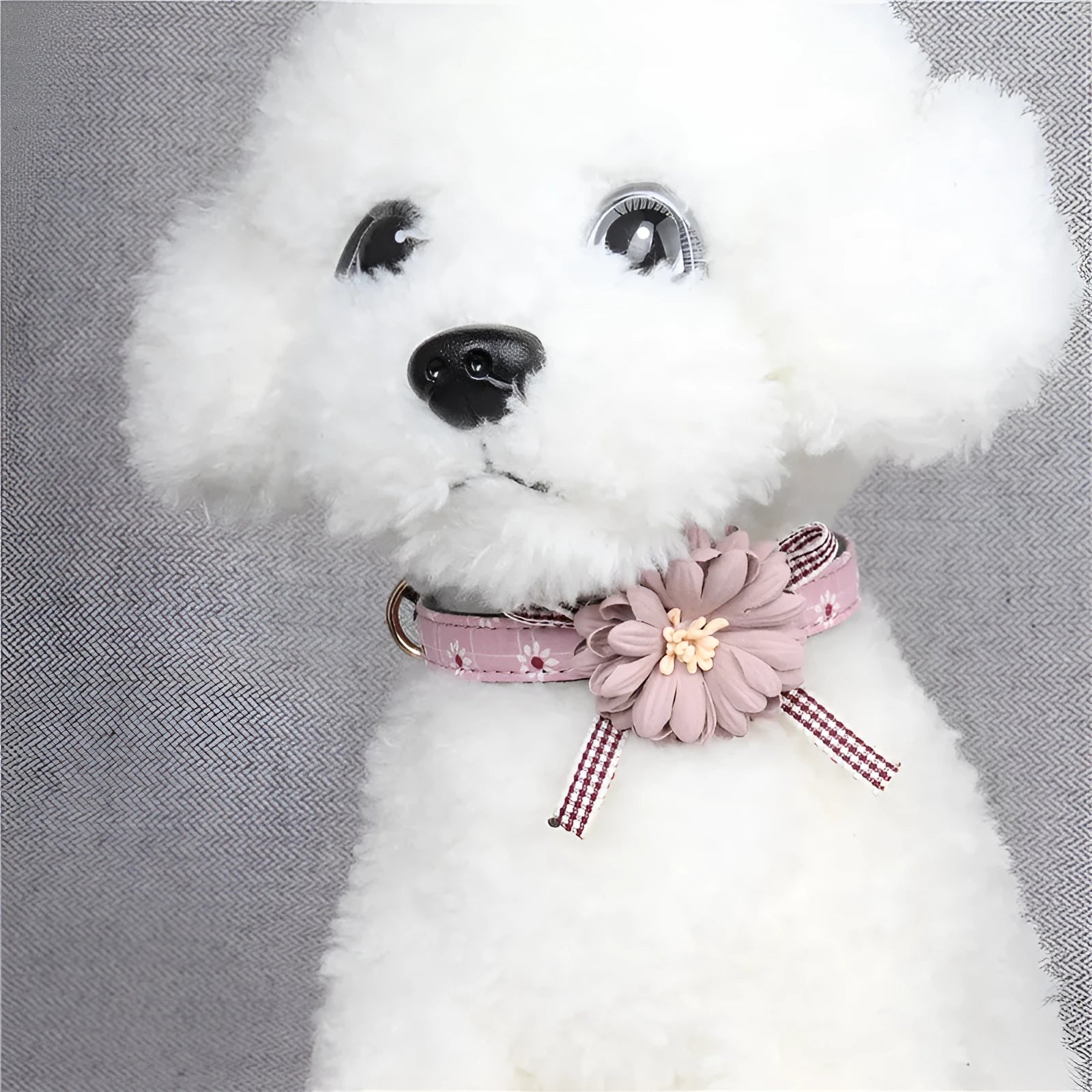 PU pet collar with cute floral pattern in pink, adjustable buckle, size options for small to large dogs and cats