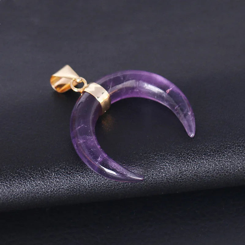 Natural stone crescent moon pendant necklace with 45cm chain and electroplated copper fittings