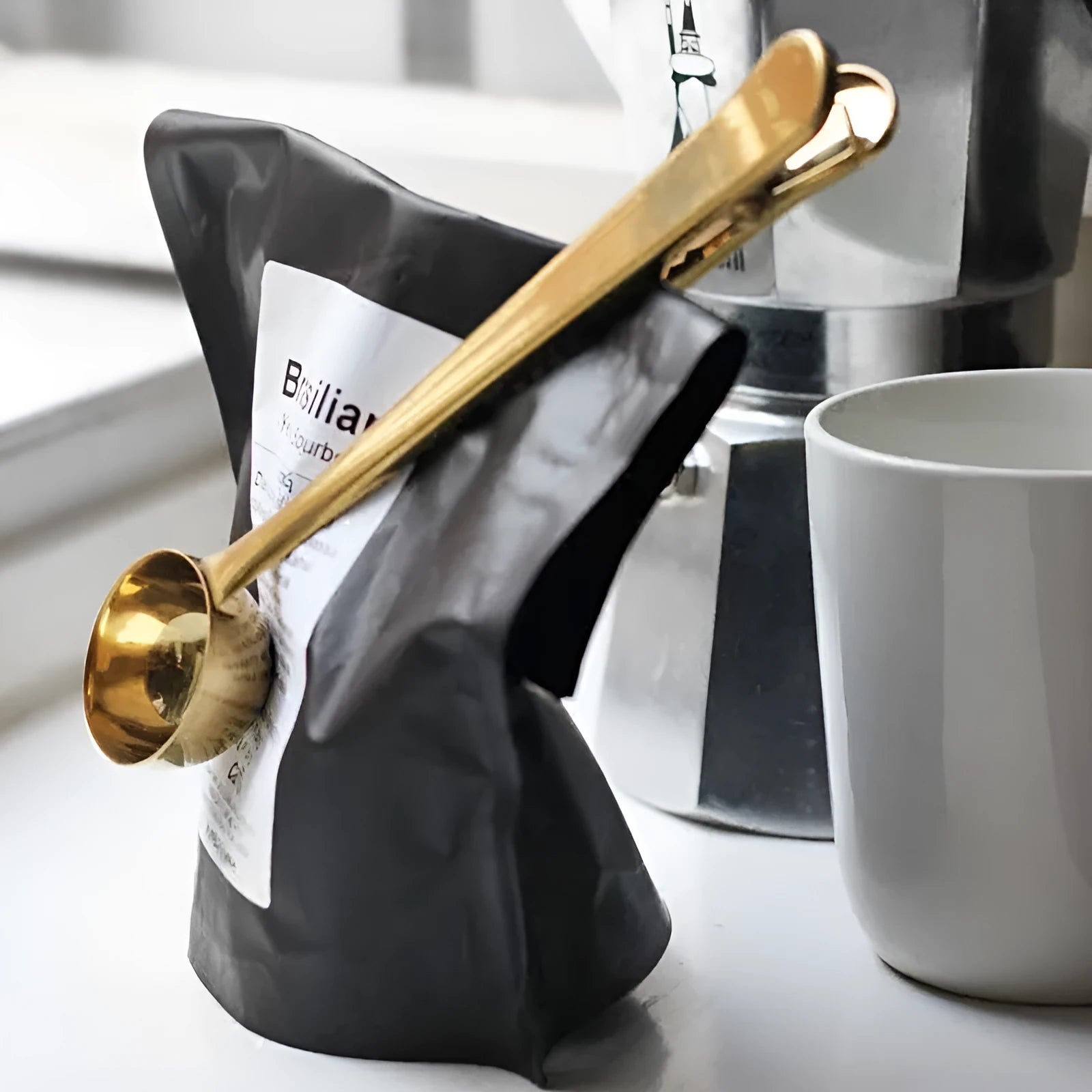 Stainless steel coffee clip spoon with measuring scoop and sealing clip, 17.5cm long