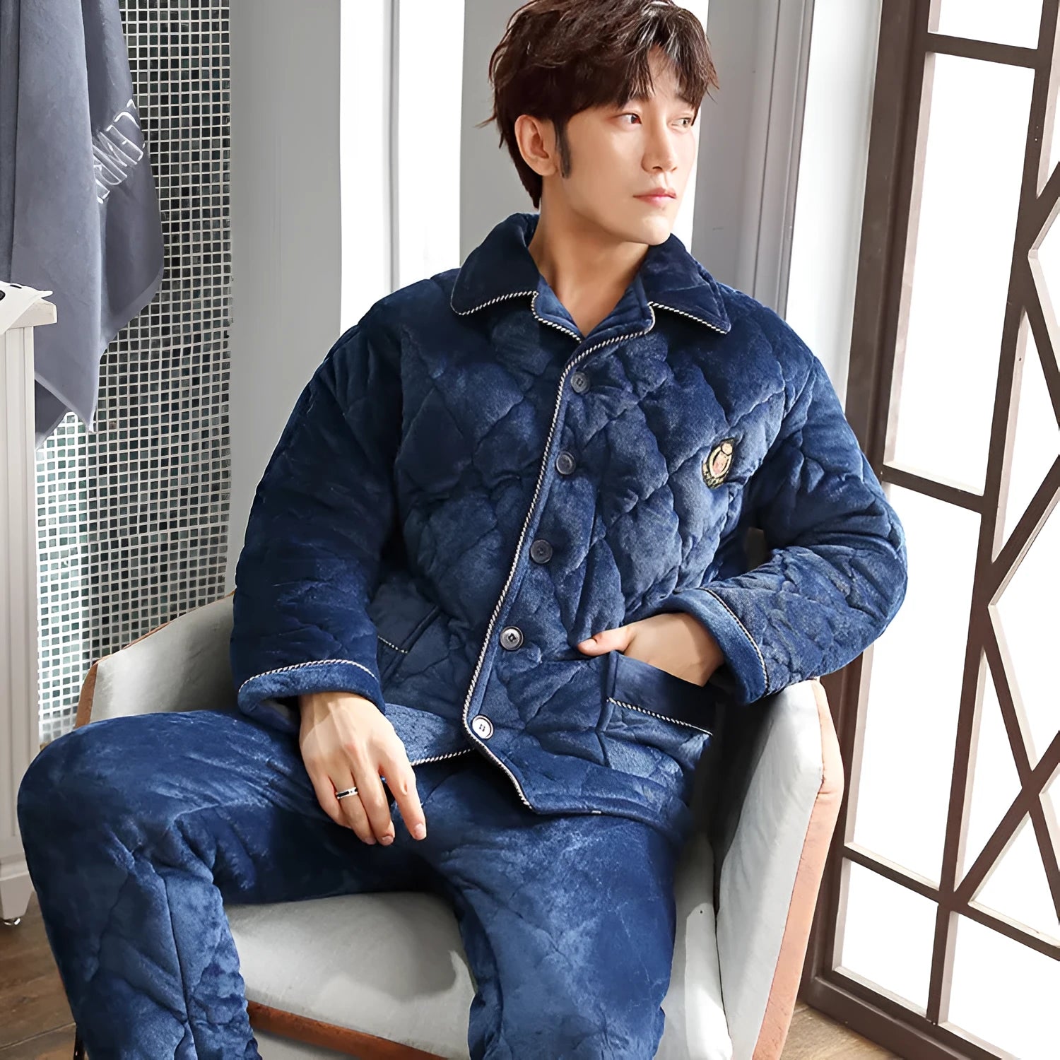 Men's flannel pyjama suit in Army Green, thick long-sleeve top with V-neck and matching trousers