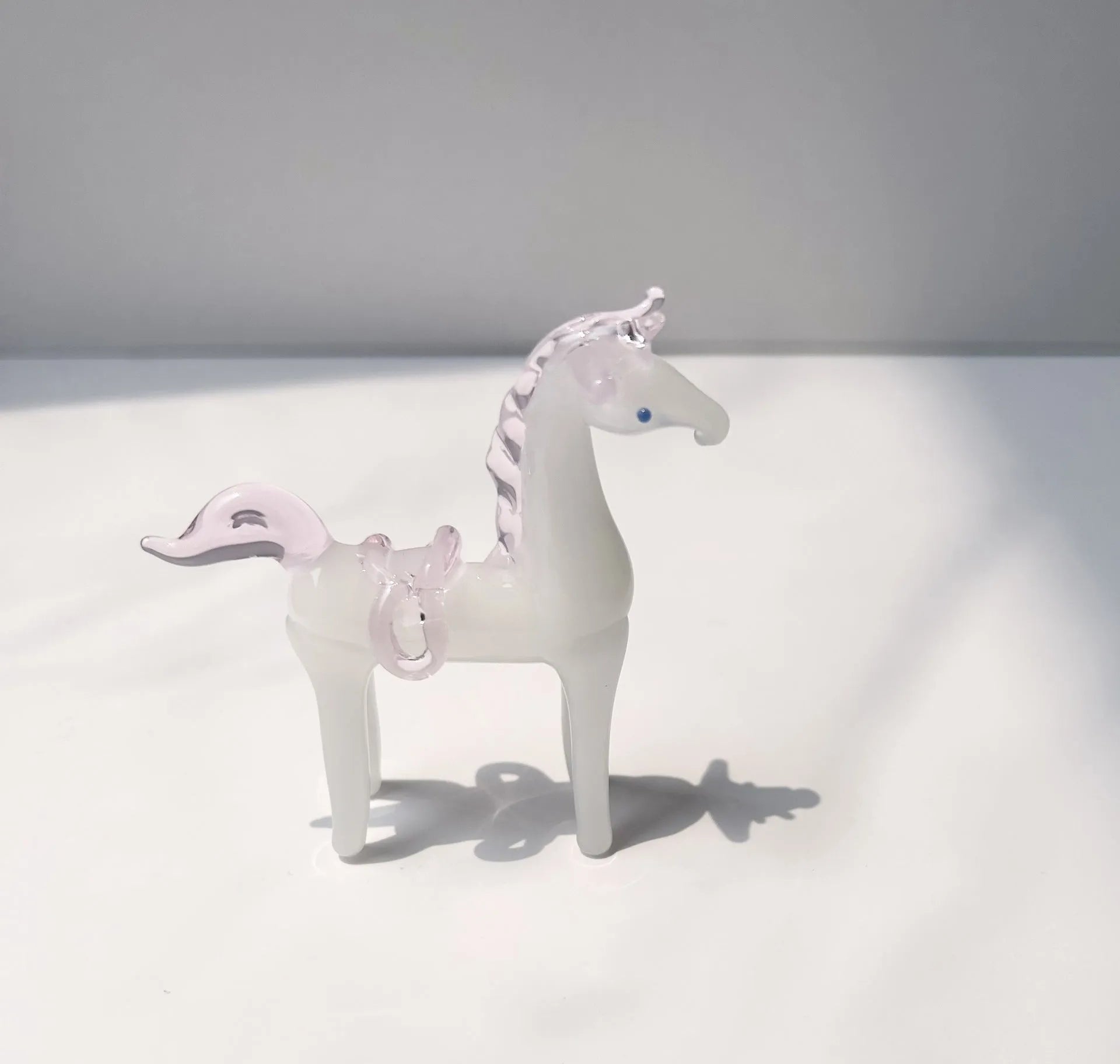 Brown and white coloured glaze horse figurine for office or home decor